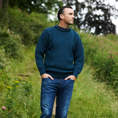 Men's Aran Cable Knit Crew Neck Wool Sweater - Blackwatch